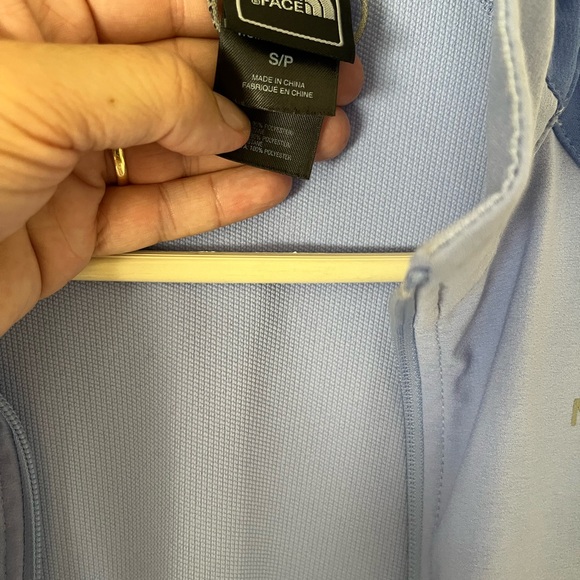 THE NORTH FACE Women's Apex Jacket - Picture 3 of 6